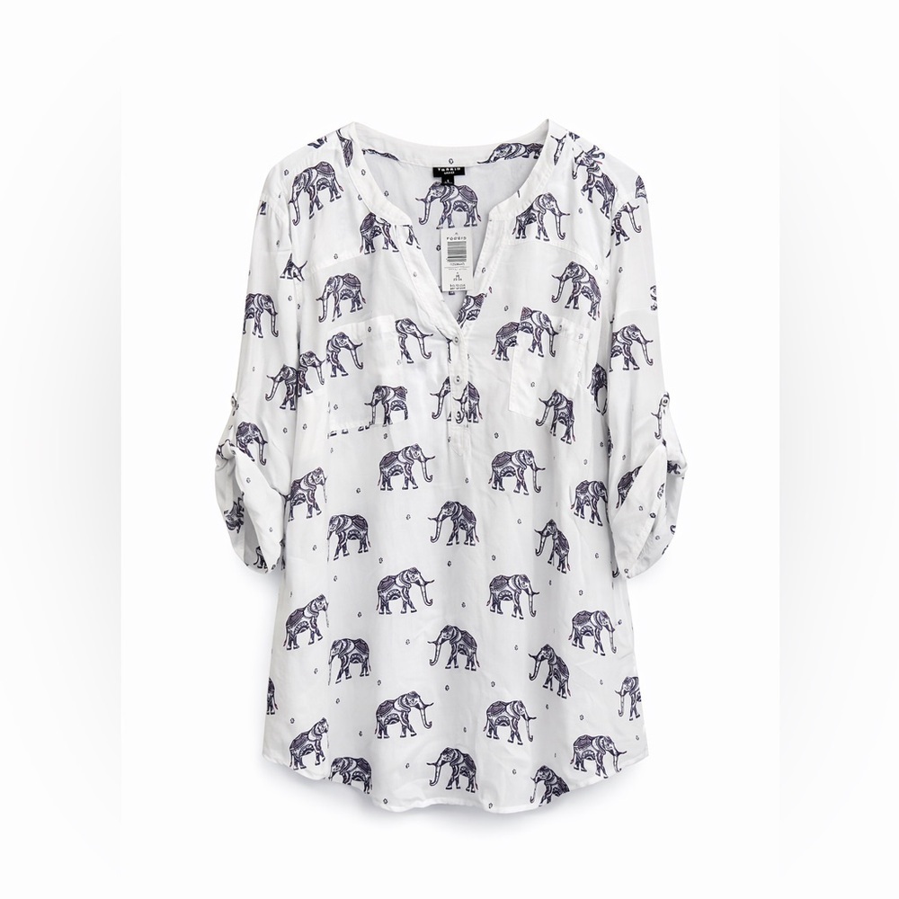 NWT Torrid Harper White Elephant Print Challis Pullover Blouse Size 3 (3X)